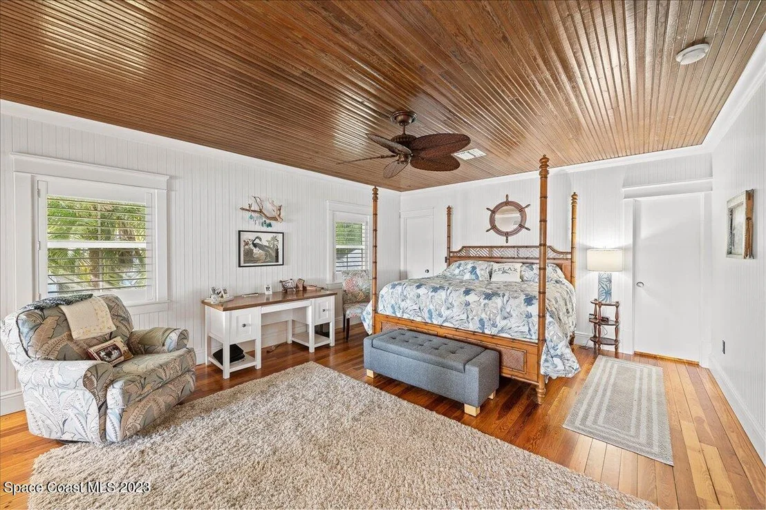 Photo of 1115 Hyde Park Lane
