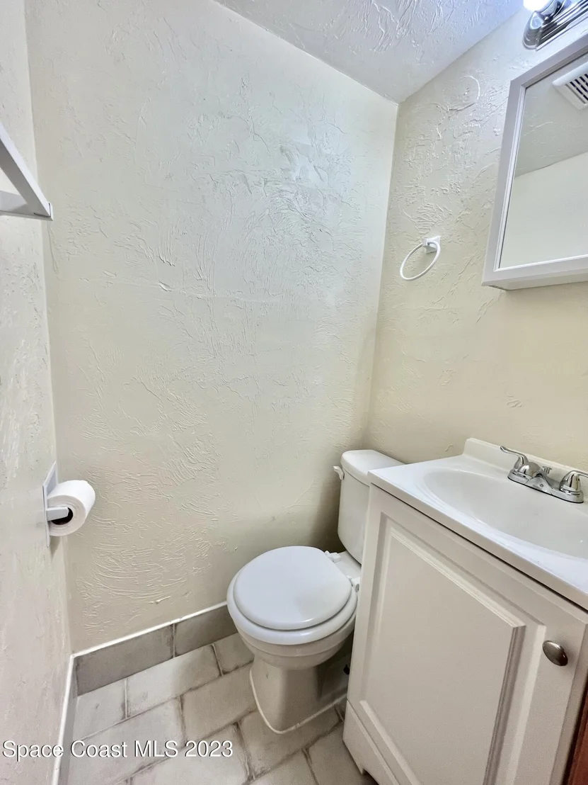 Photo of 4755 Sharpes Lake Avenue