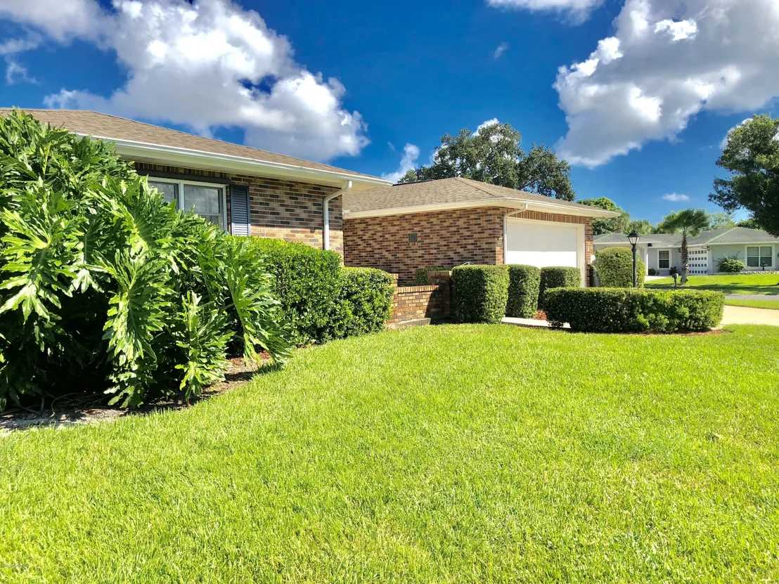 Photo of 1481 Meadowbrook Road NE