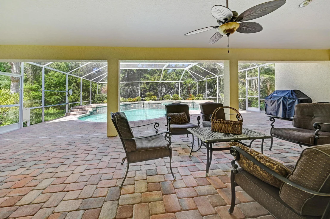 Photo of 3850 Beechgrove Road