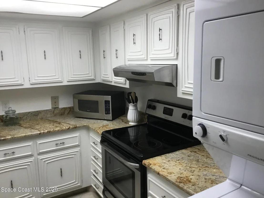 Photo of Unit 708 at 877 N Highway A1a