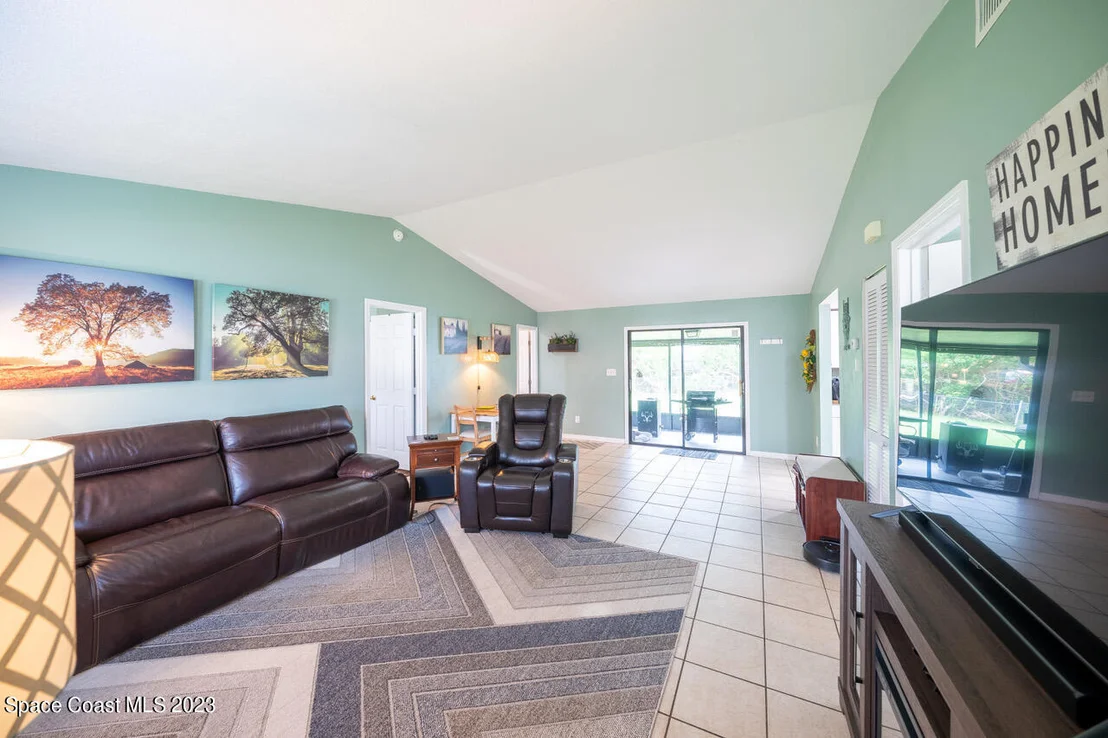 Photo of 4065 Oakland Street