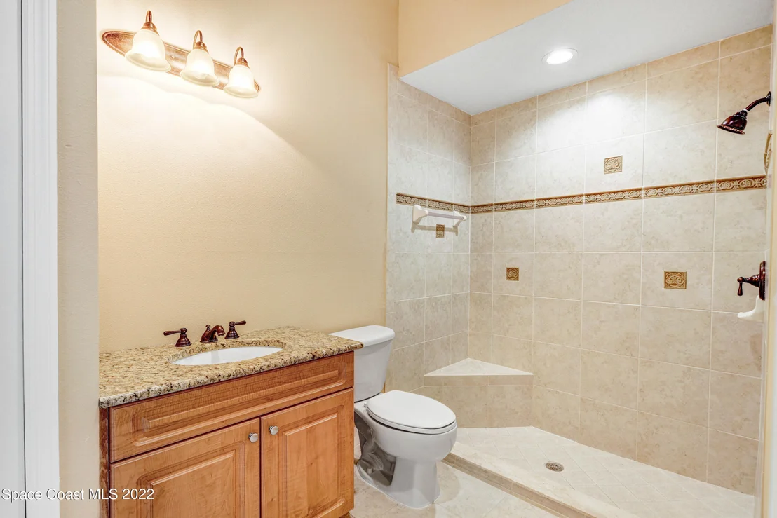 Photo of 1601 Eldron Boulevard SE