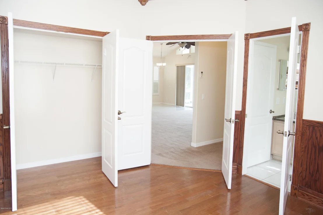 Photo of 916 Wimbledon Drive