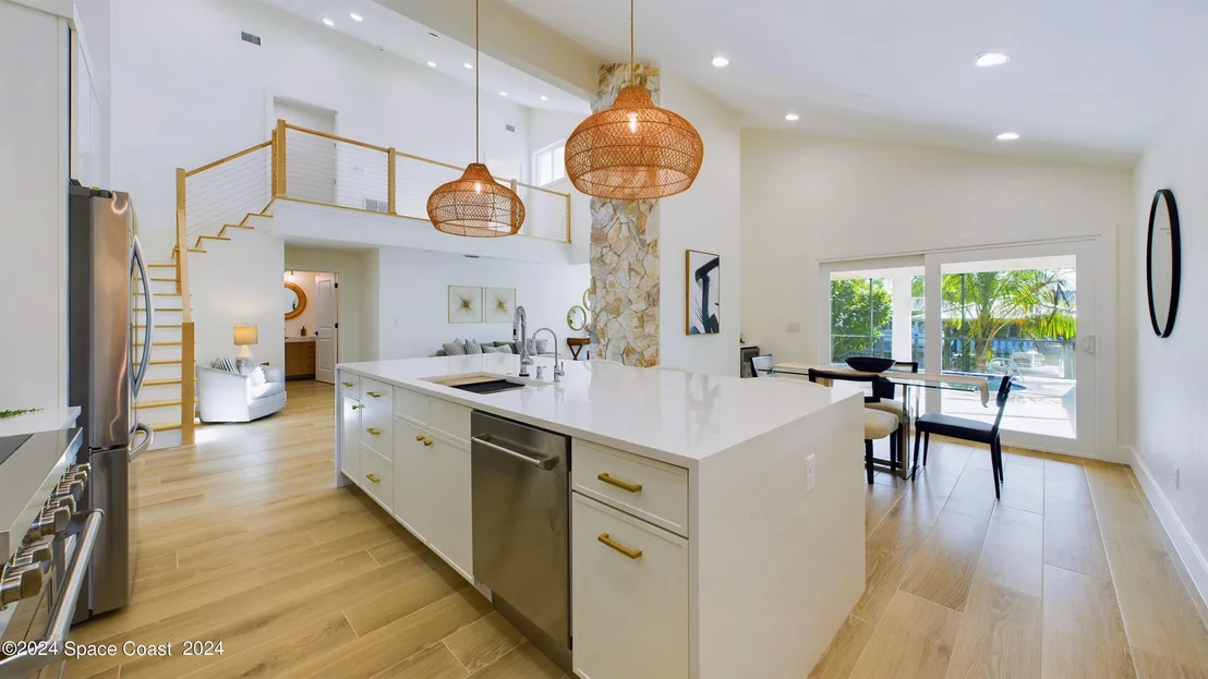 Photo of 396 Riverview Lane