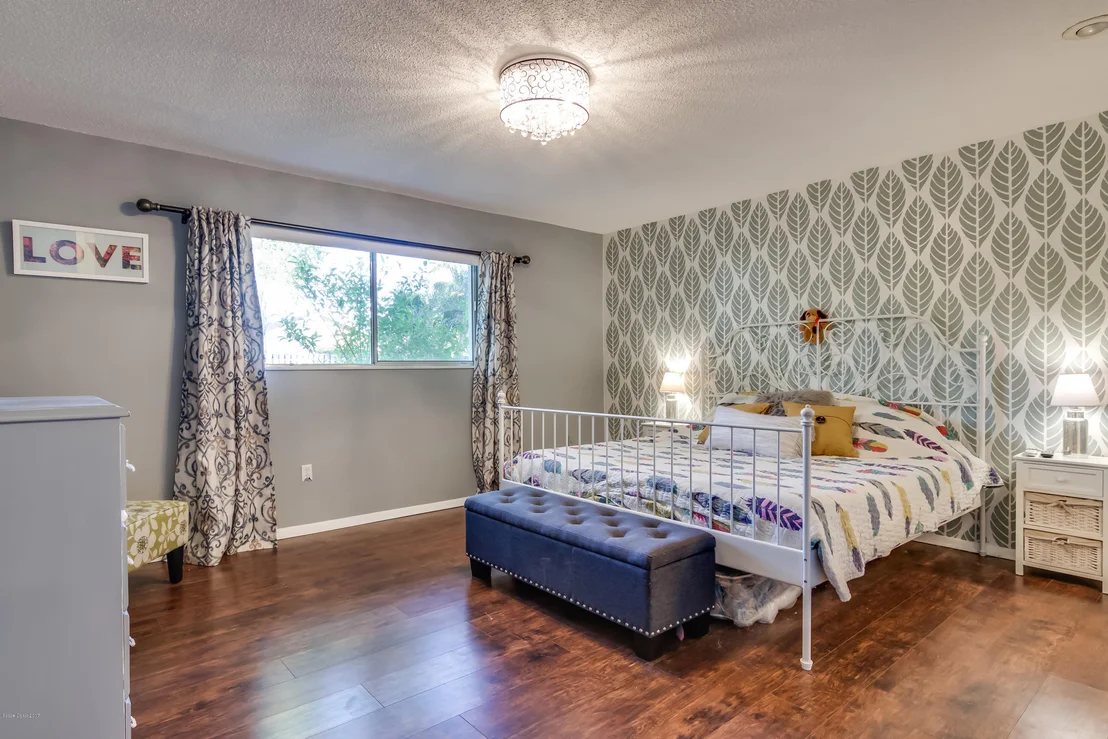 Photo of 731 Montclair Road NE