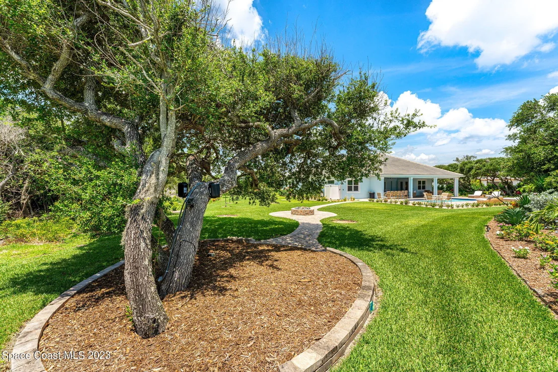 Photo of 6231 Windward Lane