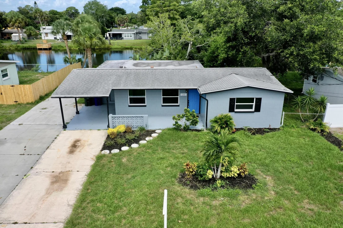 Photo of 1281 Estridge Drive