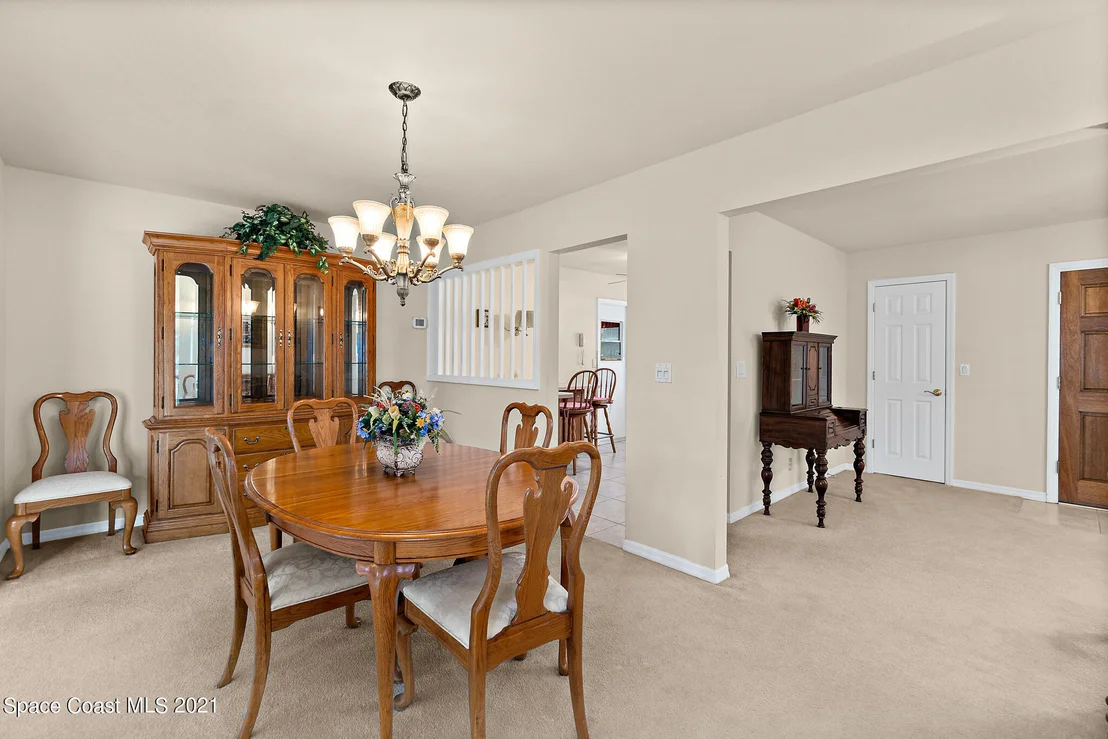 Photo of 1061 Alpine Drive