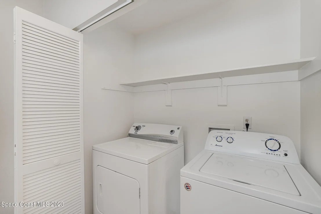 Photo of 504 Oak Mont Place