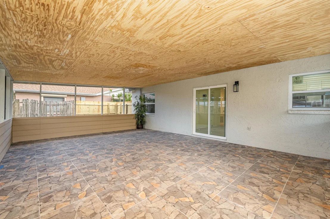Photo of 2896 Lancaster Road