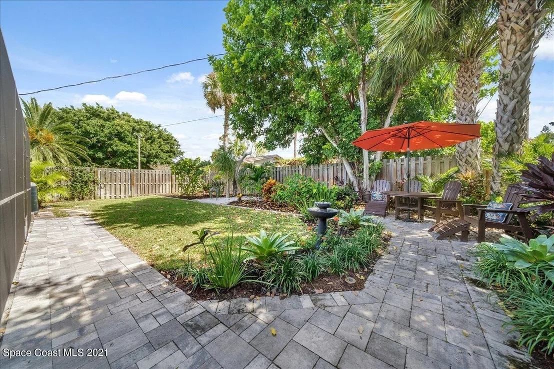 Photo of 585 Bahama Drive