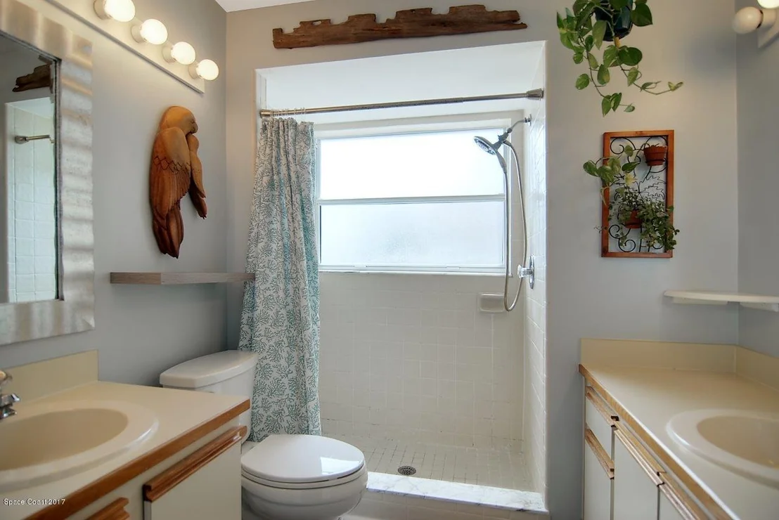 Photo of 1784 Clover Circle
