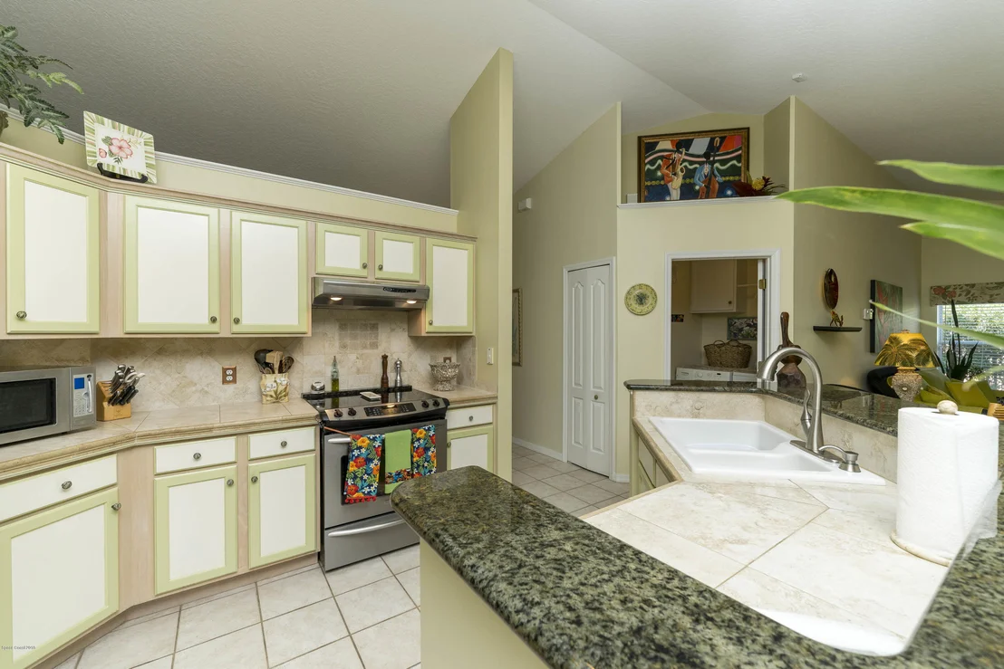 Photo of 208 Ivory Drive