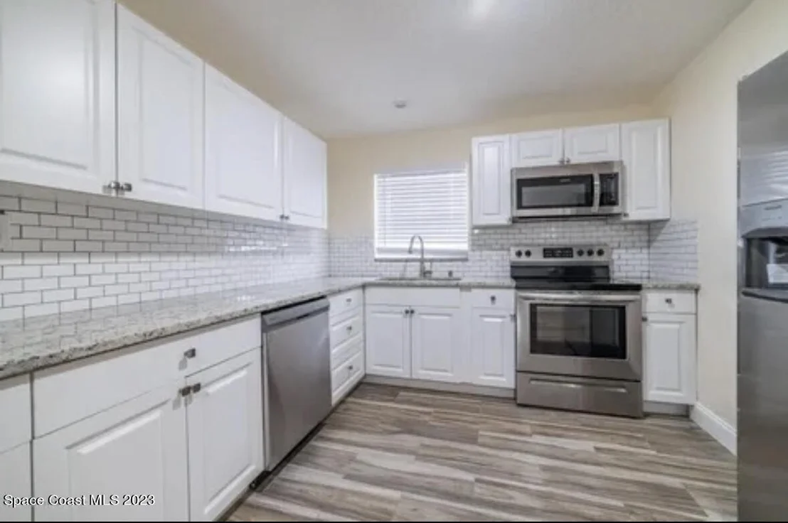 Photo of 1438 Albert Drive