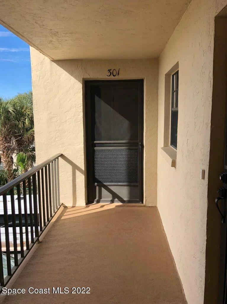 Photo of Unit 301 at 1025 Rockledge Drive