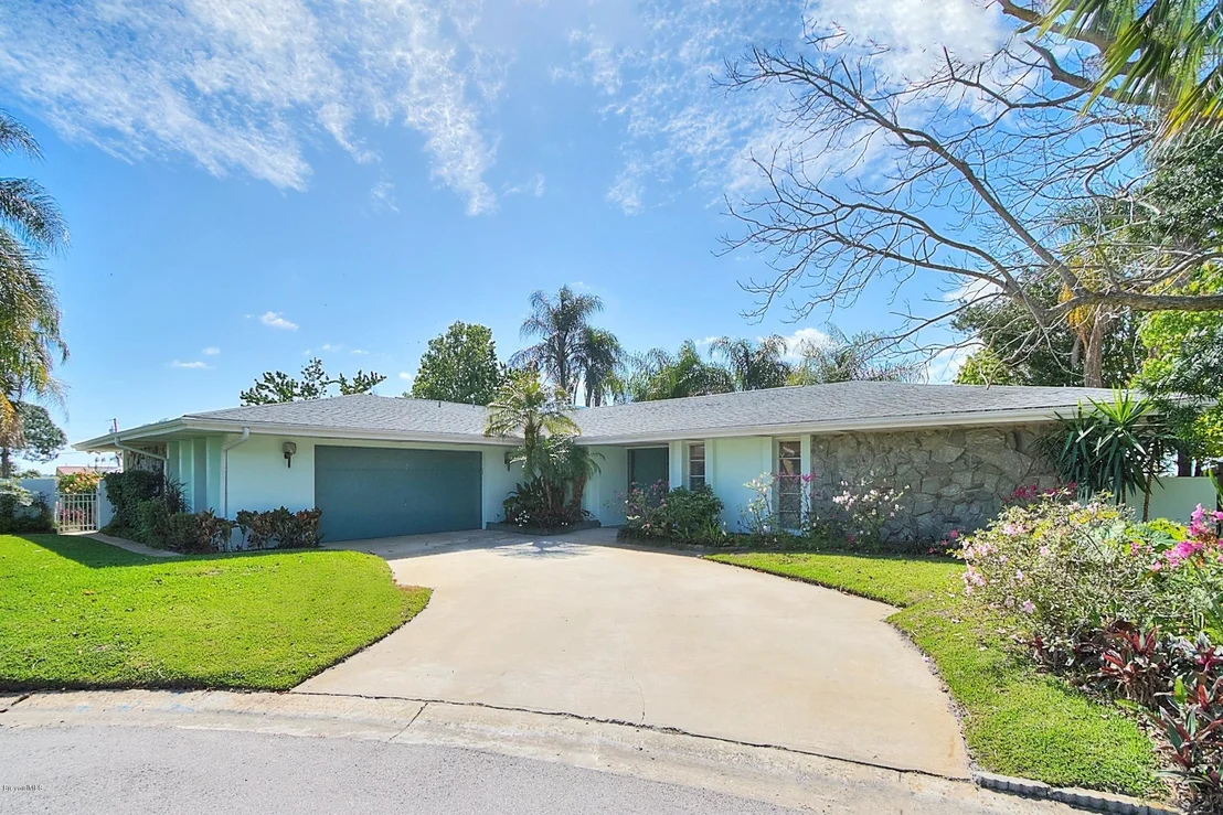 Photo of 846 Egret Road