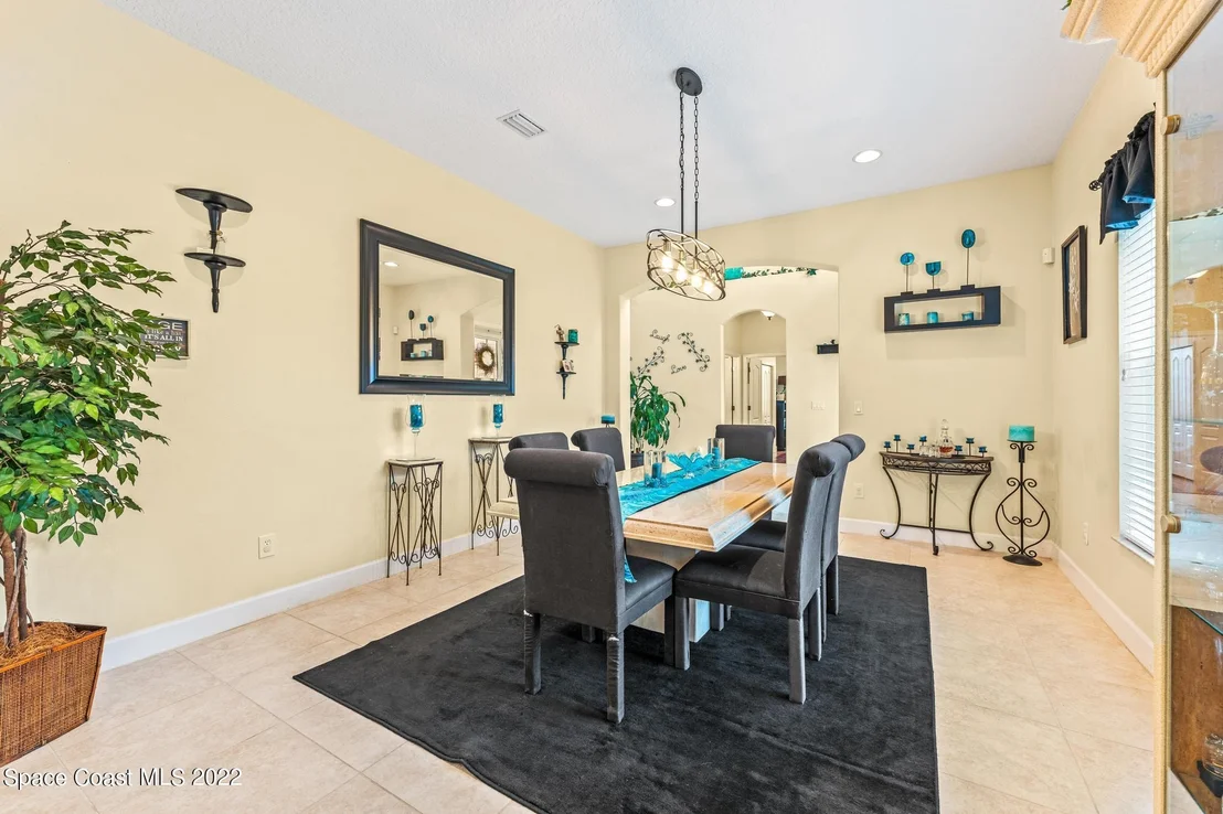 Photo of 1358 Centennial Way