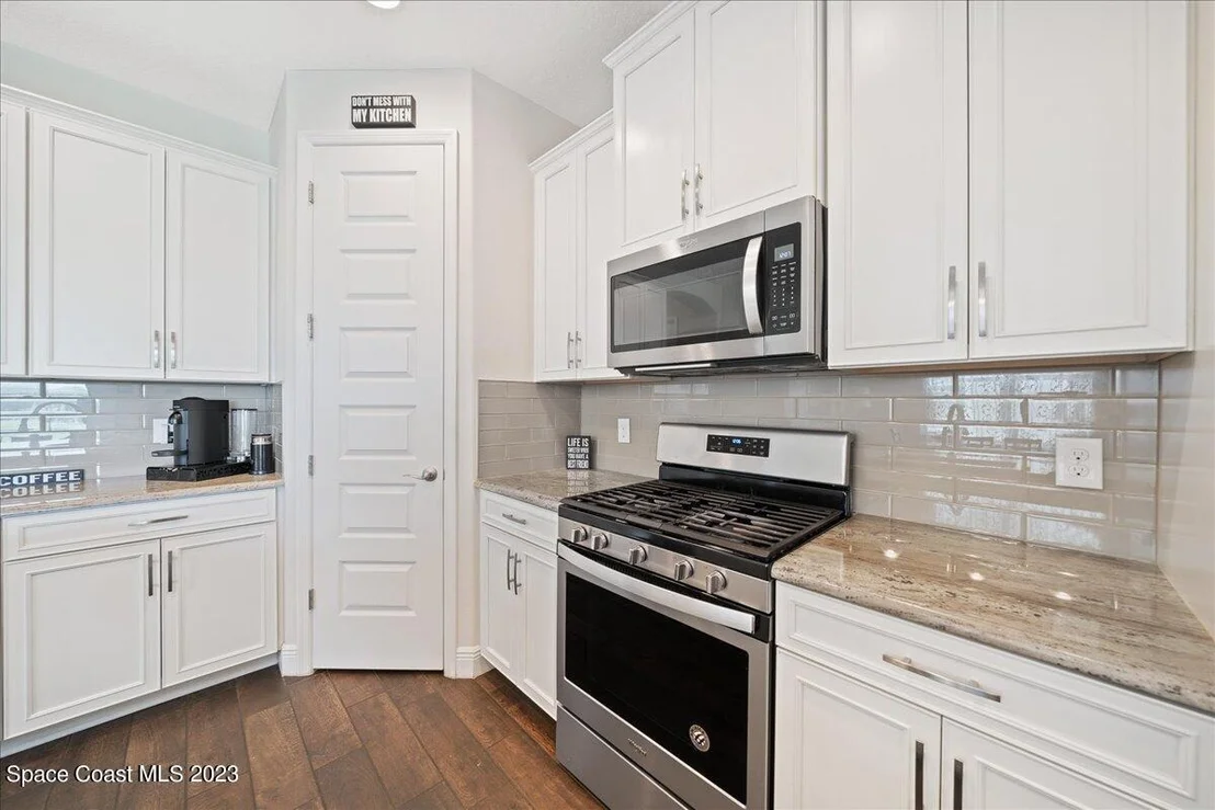 Photo of 7663 Poulicny Lane