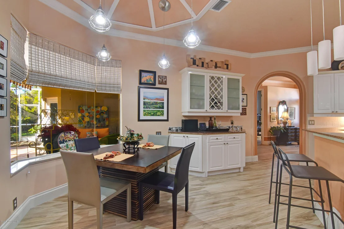 Photo of 979 Palm Brook Drive