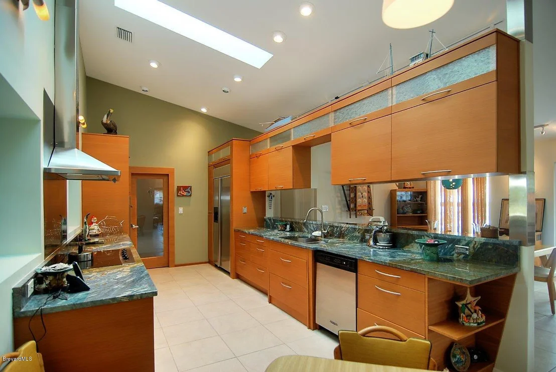 Photo of 1539 Bayshore Drive