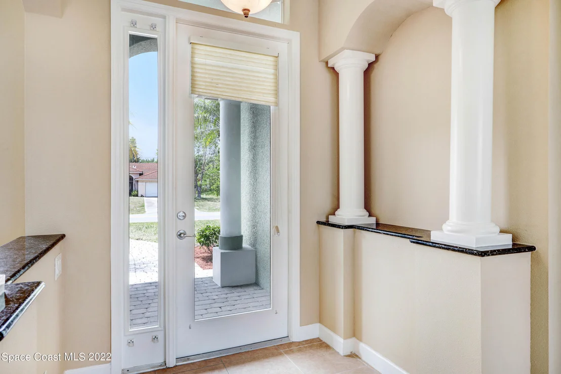 Photo of 1601 Eldron Boulevard SE