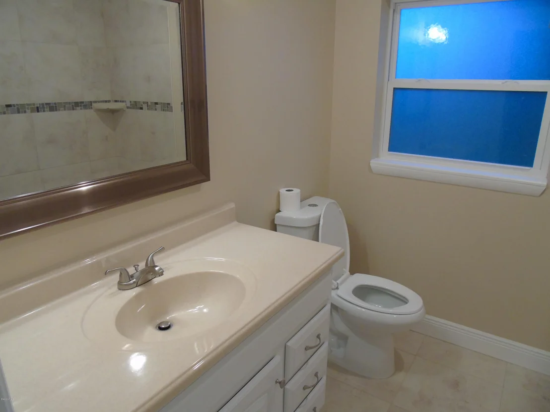 Photo of 897 Kings Post Road
