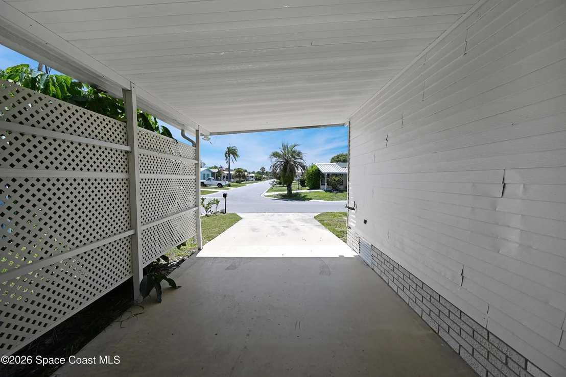 Photo of 451 E Egret Circle
