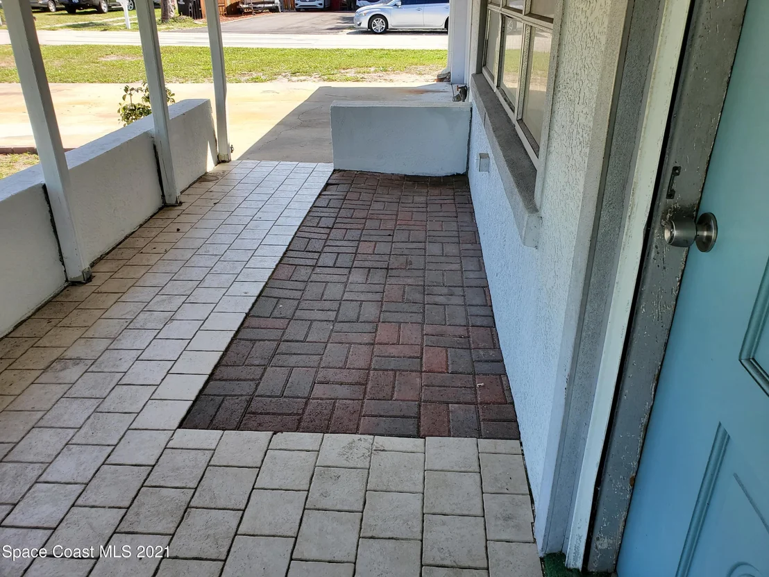 Photo of 2511 Vernon Drive NE