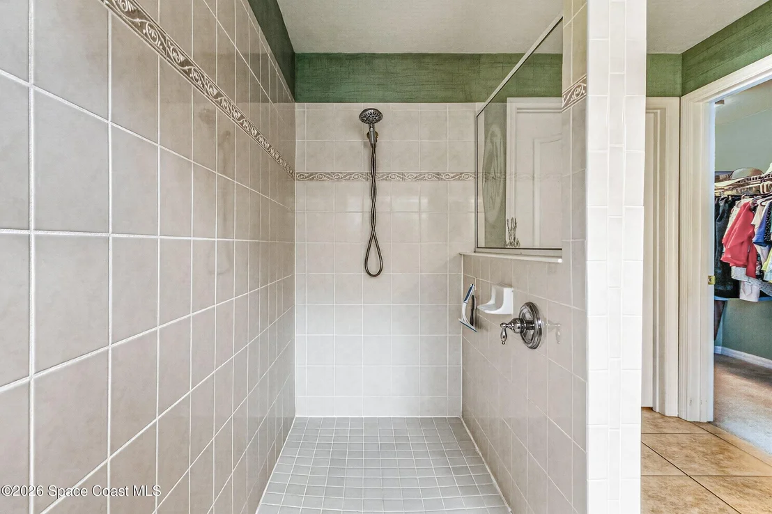 Photo of 7127 Broderick Drive