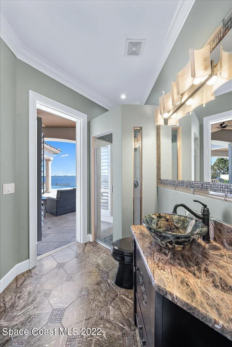 Photo of 671 Indian River Drive