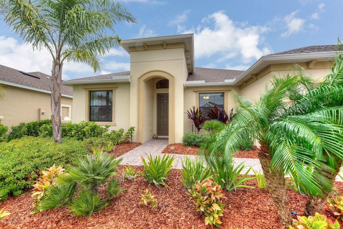 Photo of 7457 Bluemink Lane