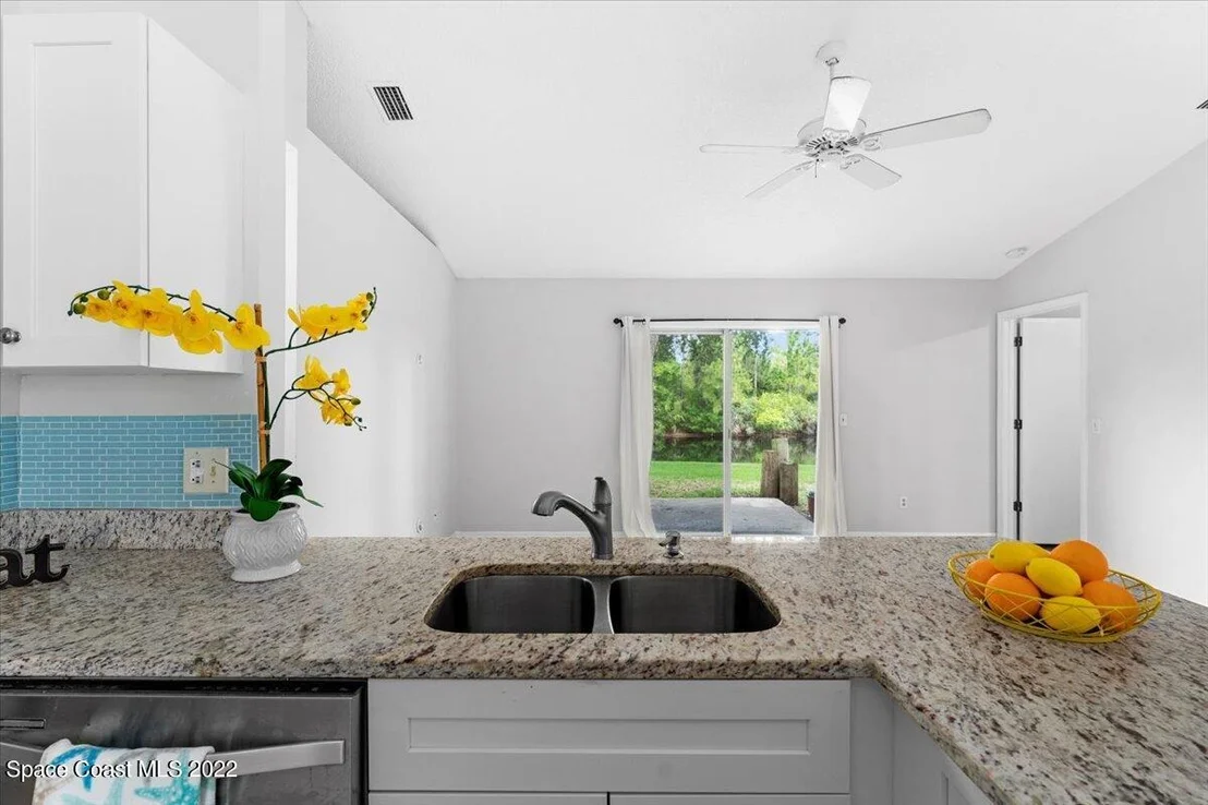 Photo of 1373 California Drive