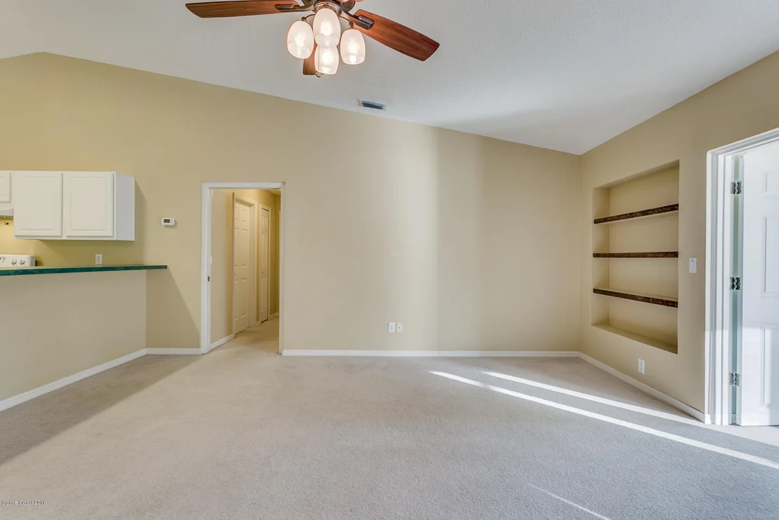 Photo of 1121 Juno Place