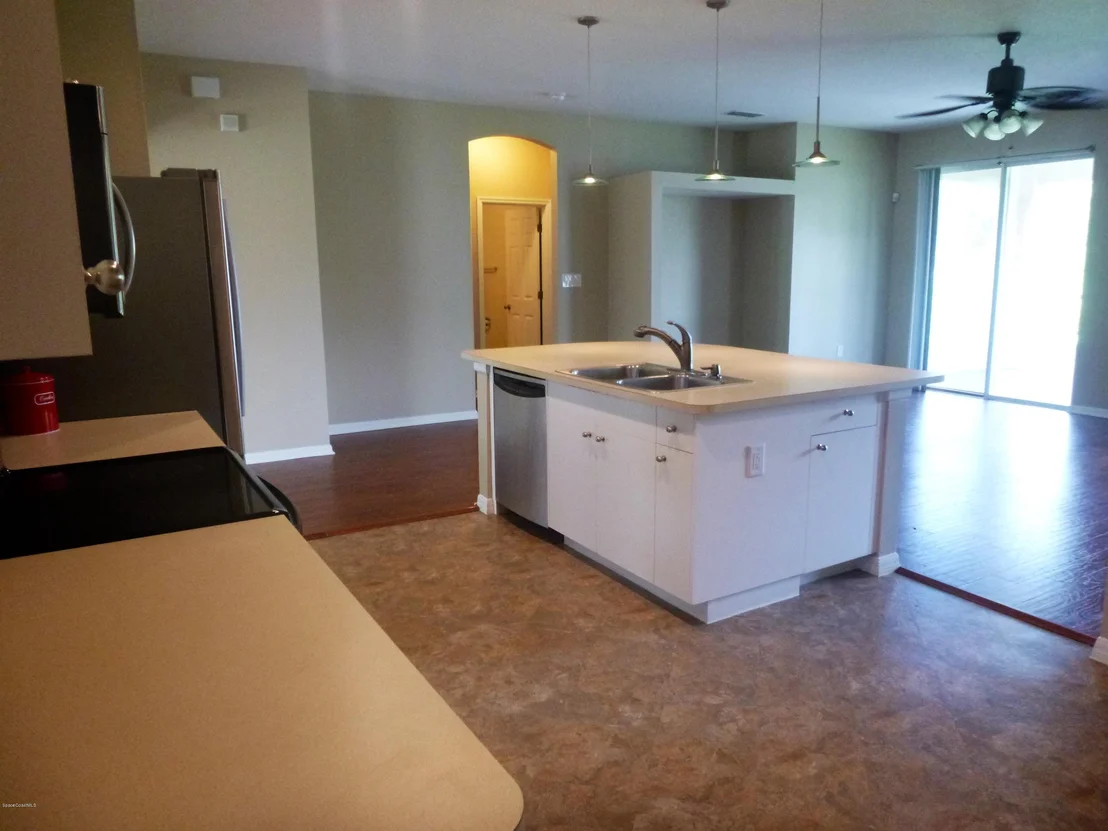 Photo of 4270 Mac Tavish Street