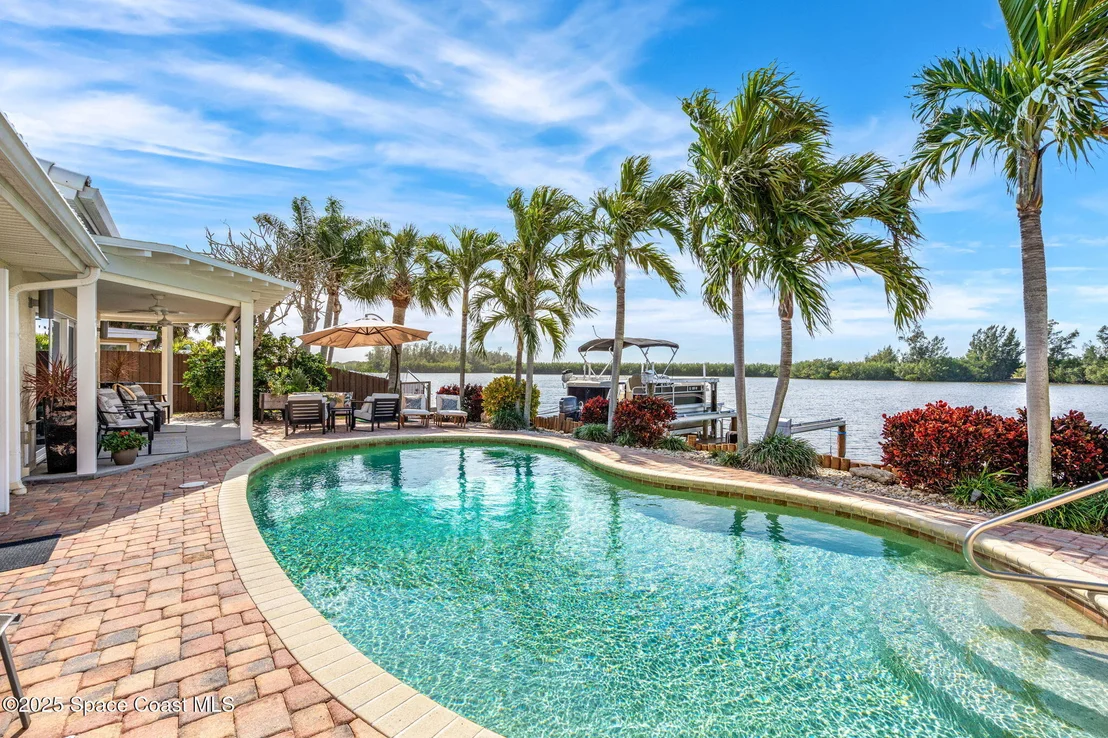 Photo of 561 Capri Road