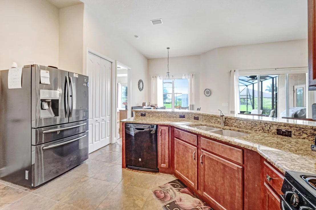Photo of 1333 Tralee Bay Avenue