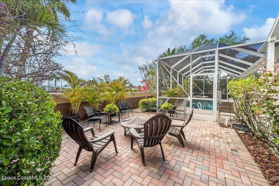 Photo of 1001 Fieldstone Drive