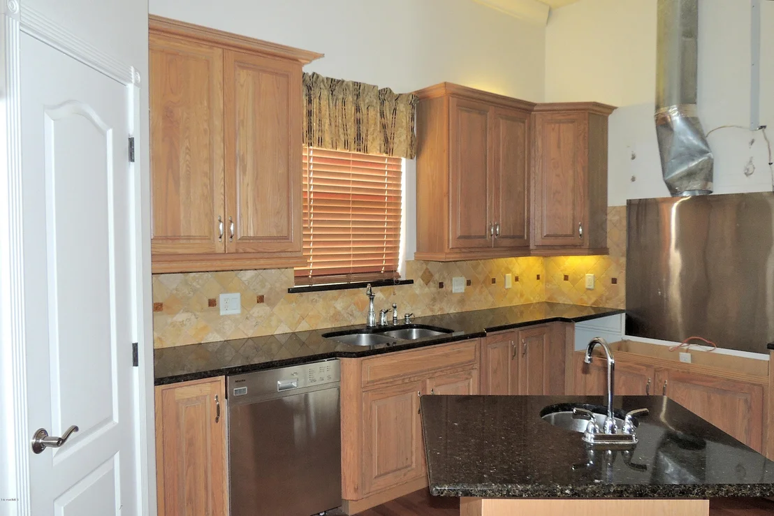 Photo of 1120 NE Riviera Drive