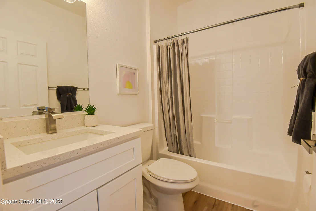 Photo of 521 Cressa Circle