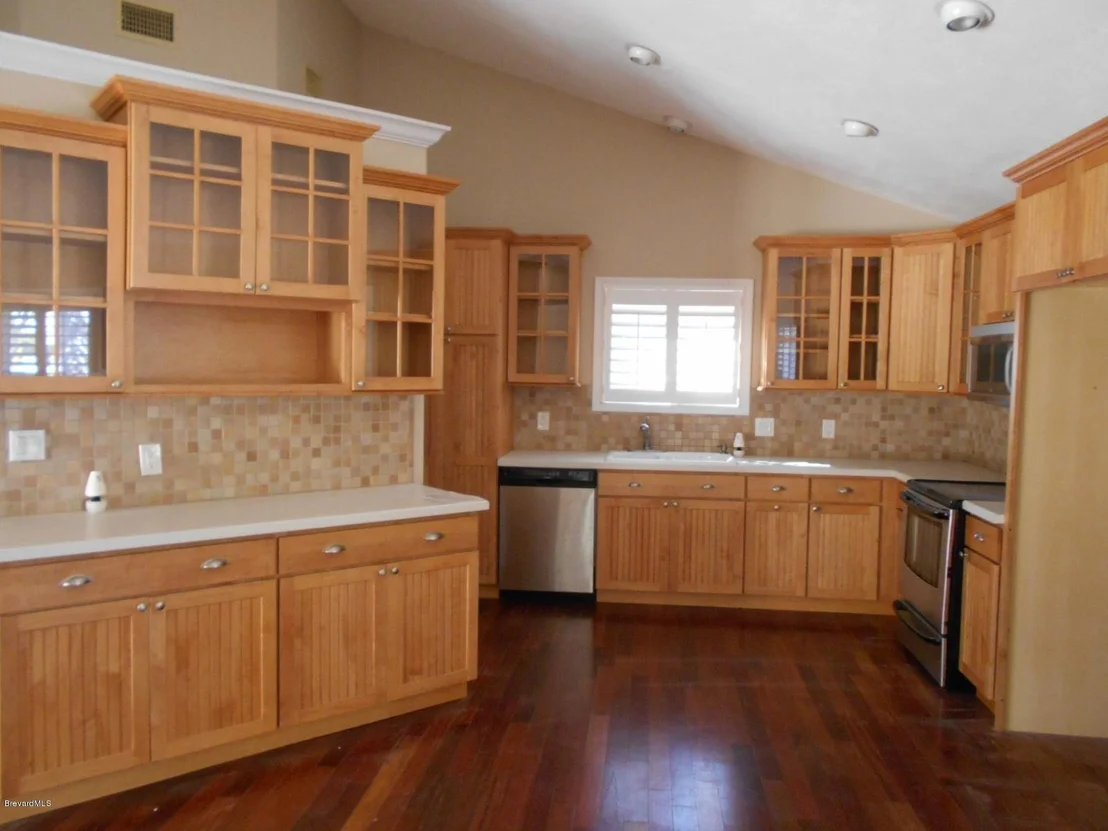 Photo of 541 Nightingale Drive