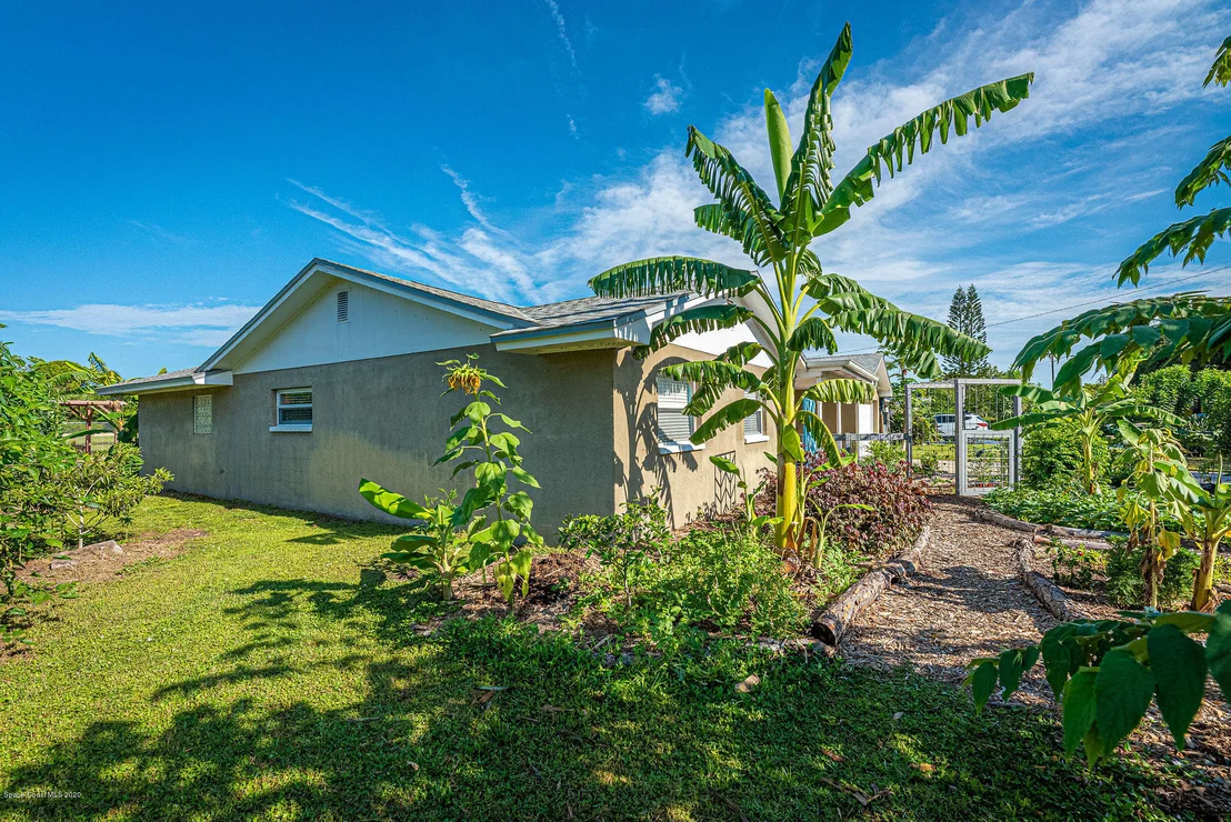 Photo of 2622 Diplomat Drive