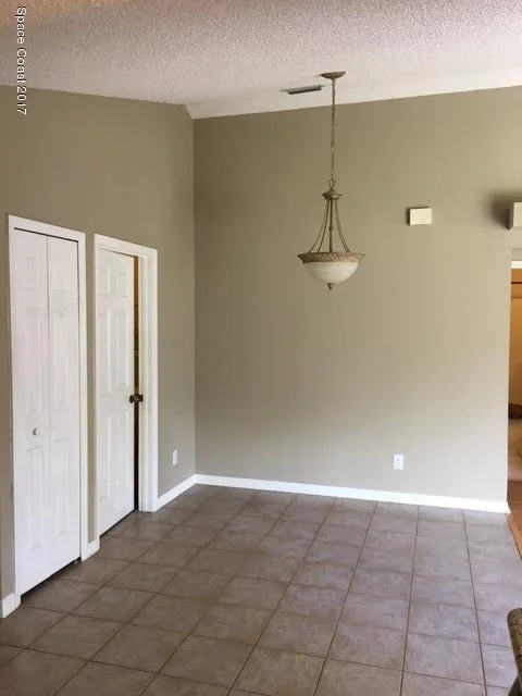 Photo of 1444 Hill Ave Avenue