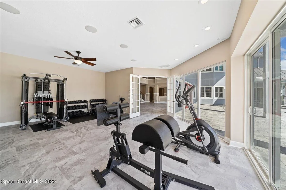 Photo of 5660 Willoughby Drive