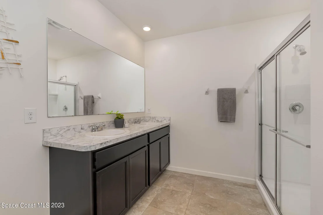 Photo of 3412 Indian River Parkway