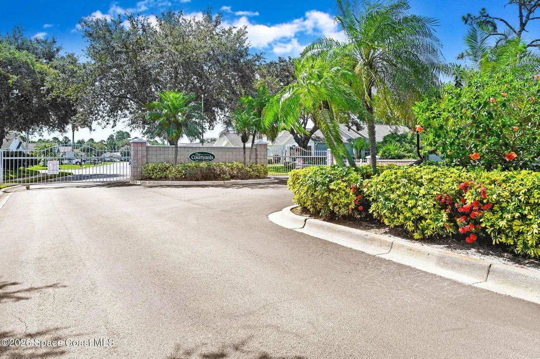 Photo of 2125 Redwood Circle NE
