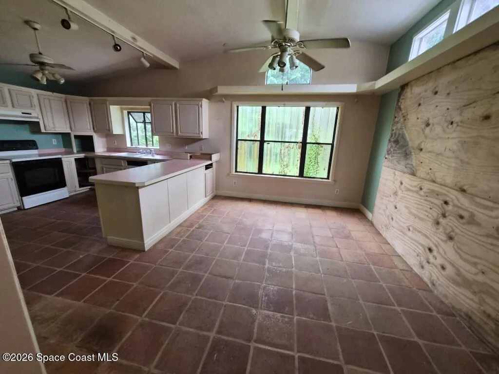 Photo of 180 Lee Road
