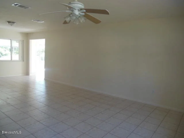 Photo of 1401 NE Mariposa Drive