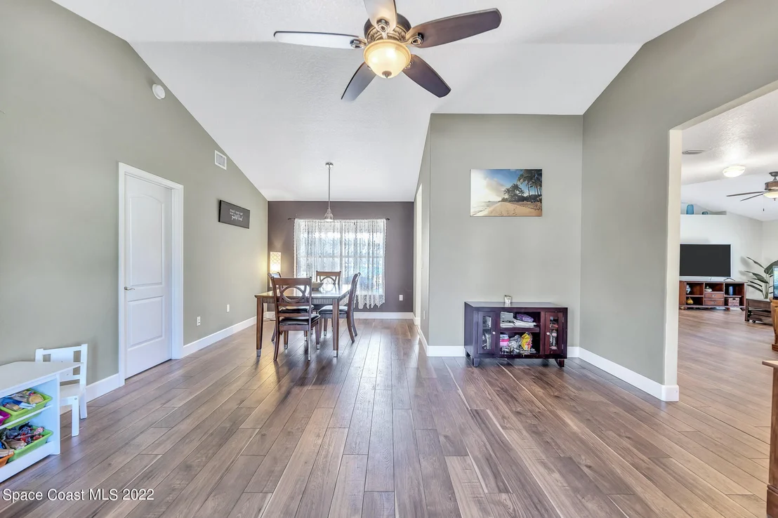 Photo of 905 Pine Baugh Street