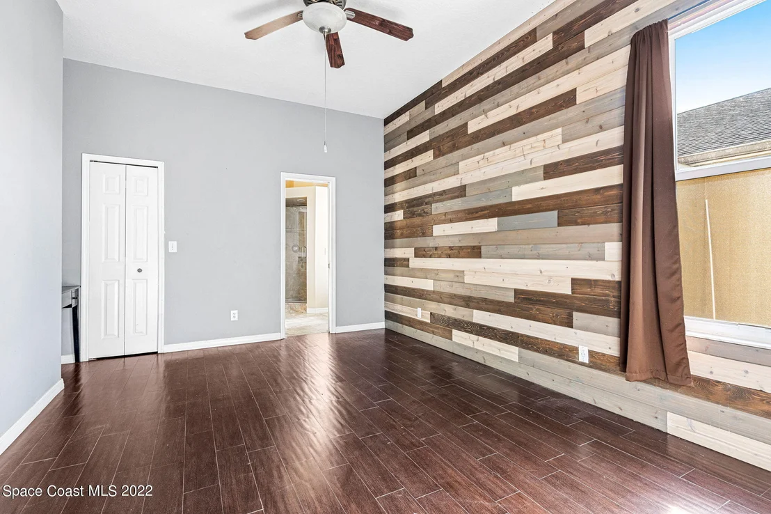 Photo of 7031 Hammock Trace Drive